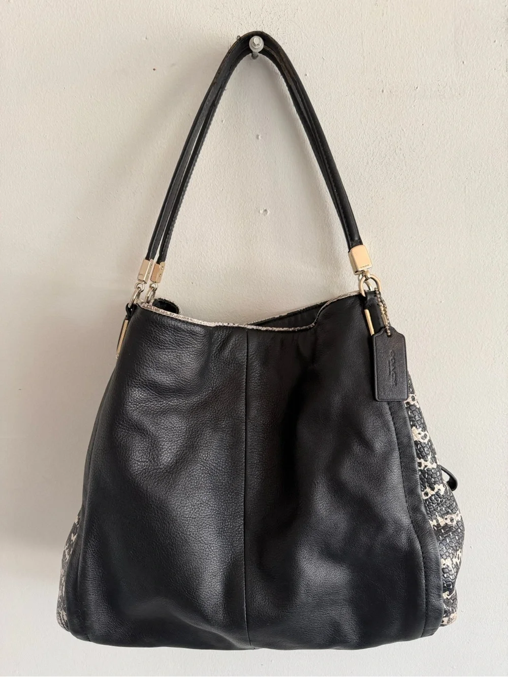 Coach soft black